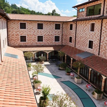 Hotel Domus Laetitiae Assisi Esterno foto